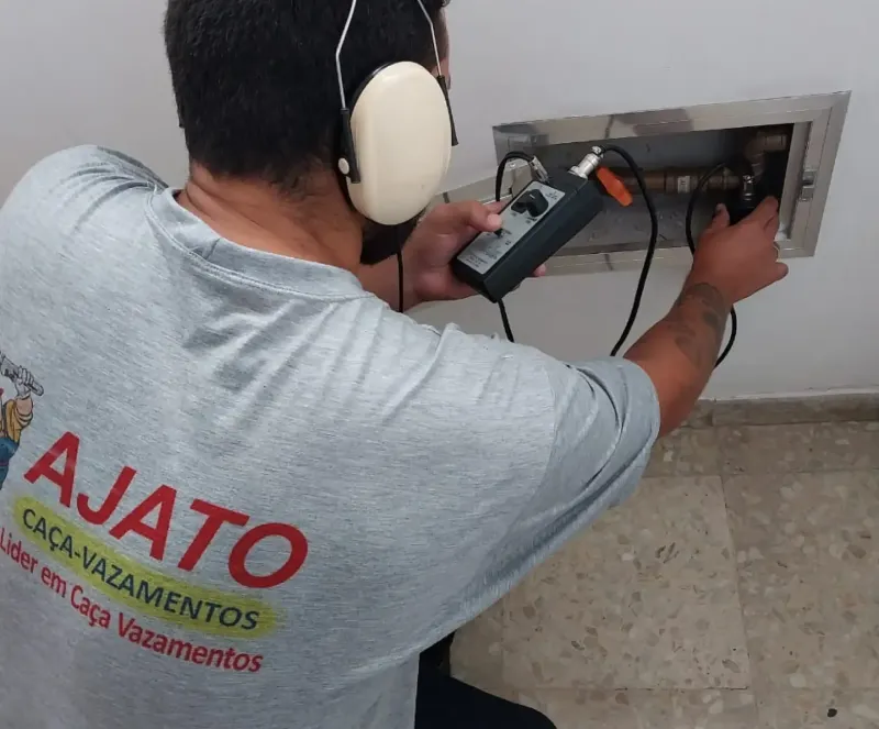 Caca-Vazamento-em-Apartamento-01